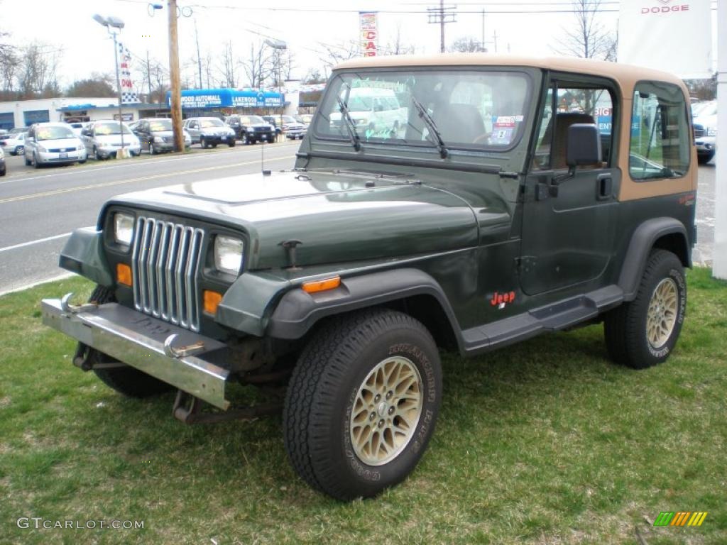 1995 Wrangler S 4x4 - Moss Green Pearl / Spice Beige photo #1