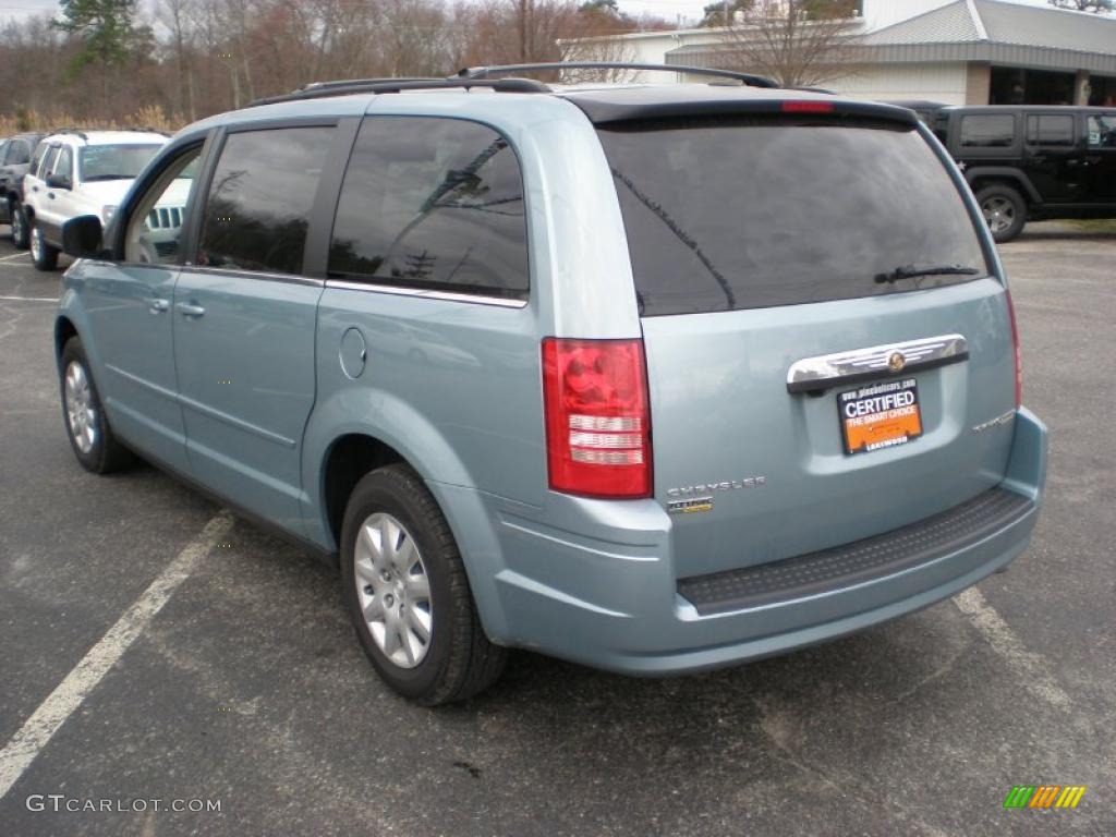 2010 Town & Country LX - Clearwater Blue Pearl / Medium Slate Gray/Light Shale photo #7