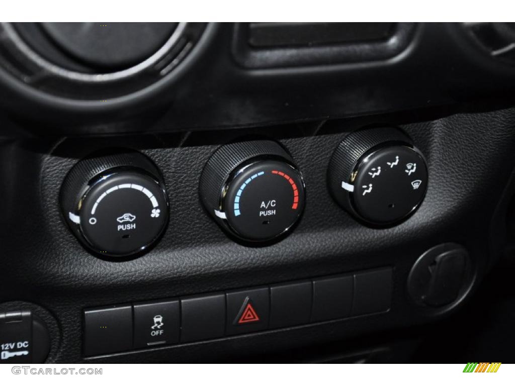 2011 Wrangler Sport S 4x4 - Black / Black photo #15