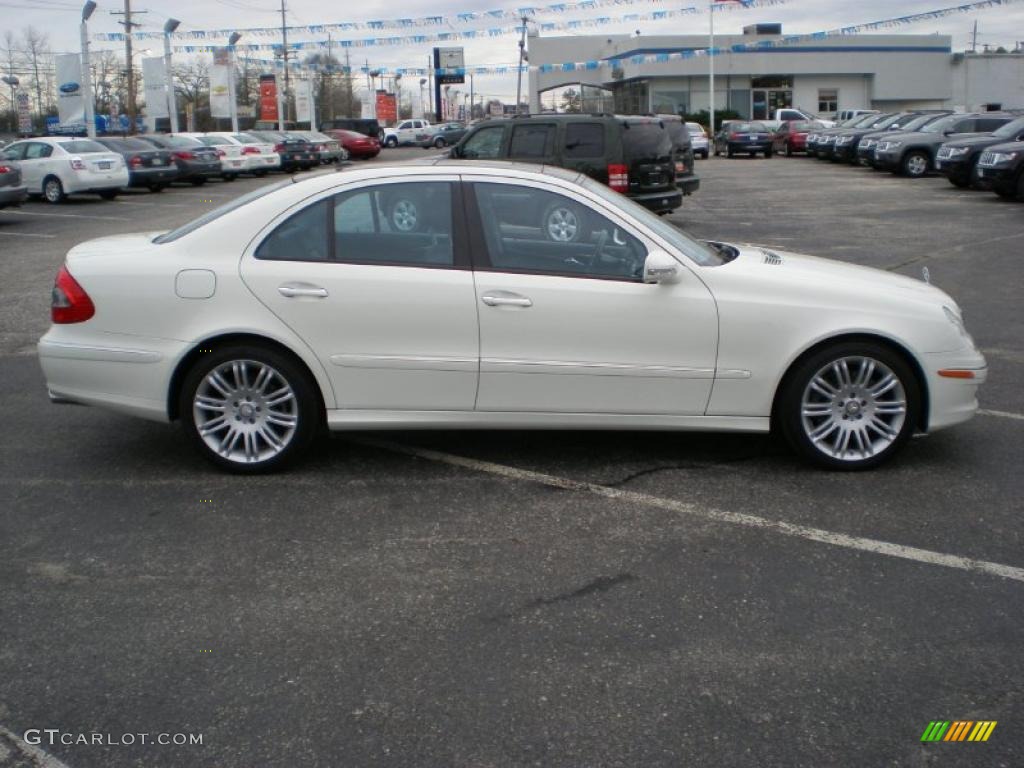 2008 E 350 4Matic Sedan - Arctic White / Black photo #4