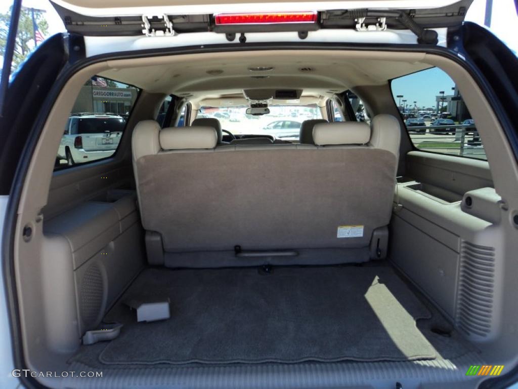 2006 GMC Yukon XL SLT Trunk Photos