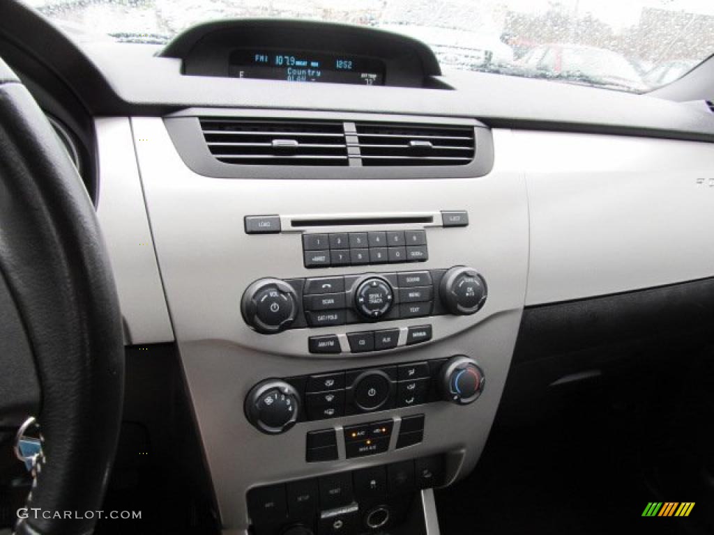 2010 Focus SES Sedan - Blue Flame Metallic / Charcoal Black photo #10