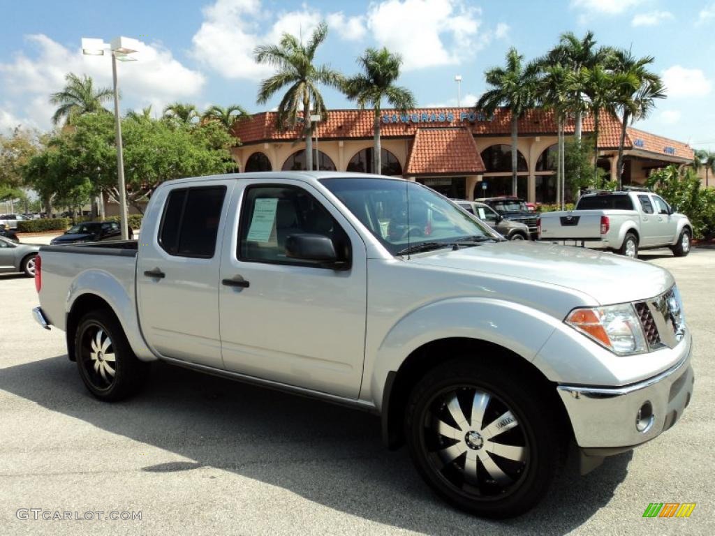 Radiant Silver 2008 Nissan Frontier SE Crew Cab Exterior Photo #47932848