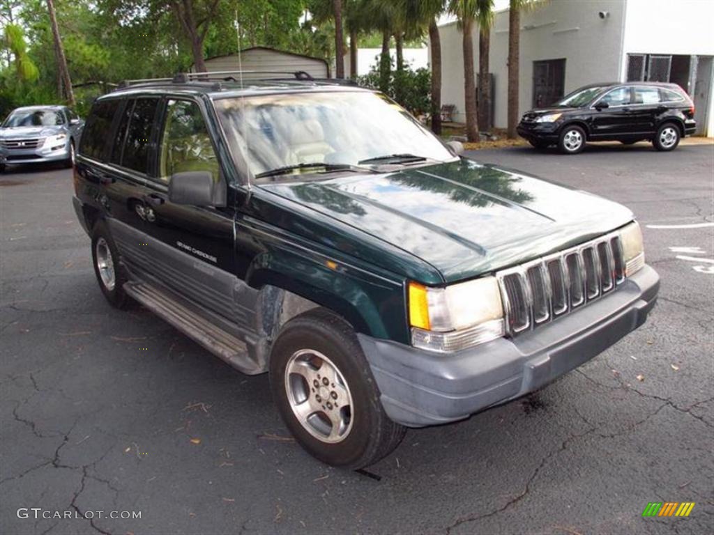 1997 Grand Cherokee Laredo - Forest Green Pearl / Taupe photo #1