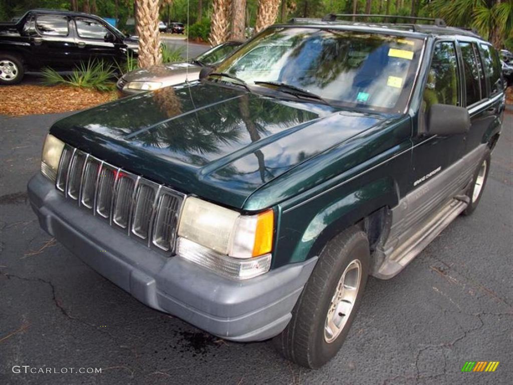 1997 Grand Cherokee Laredo - Forest Green Pearl / Taupe photo #4