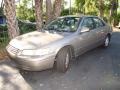 1999 Cashmere Beige Metallic Toyota Camry LE  photo #2