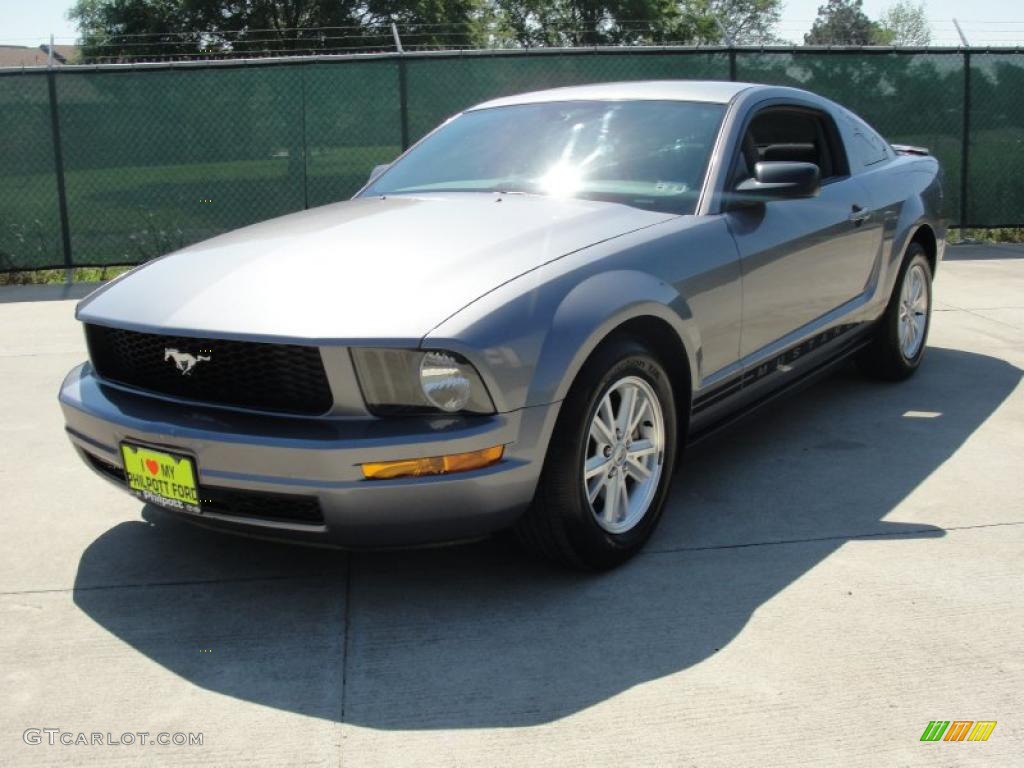 2007 Mustang V6 Deluxe Coupe - Tungsten Grey Metallic / Light Graphite photo #7