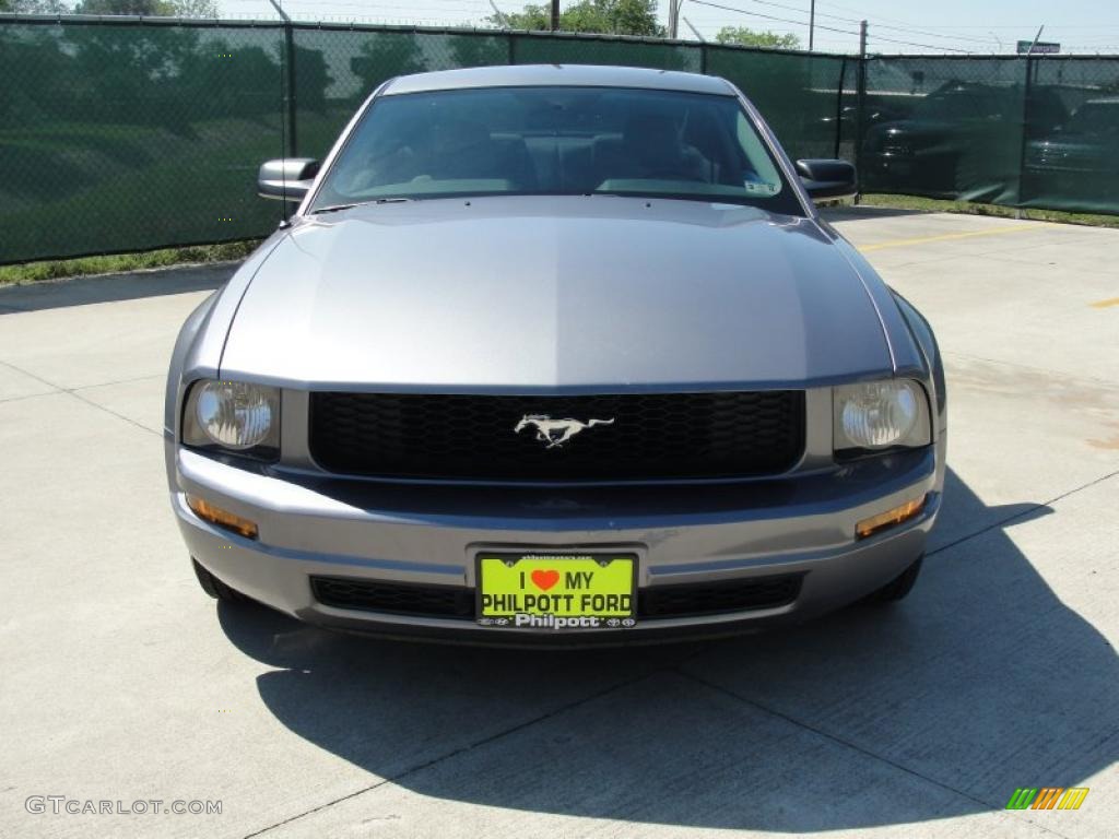 2007 Mustang V6 Deluxe Coupe - Tungsten Grey Metallic / Light Graphite photo #8