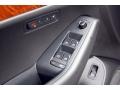 Black Controls Photo for 2010 Audi Q5 #47935812