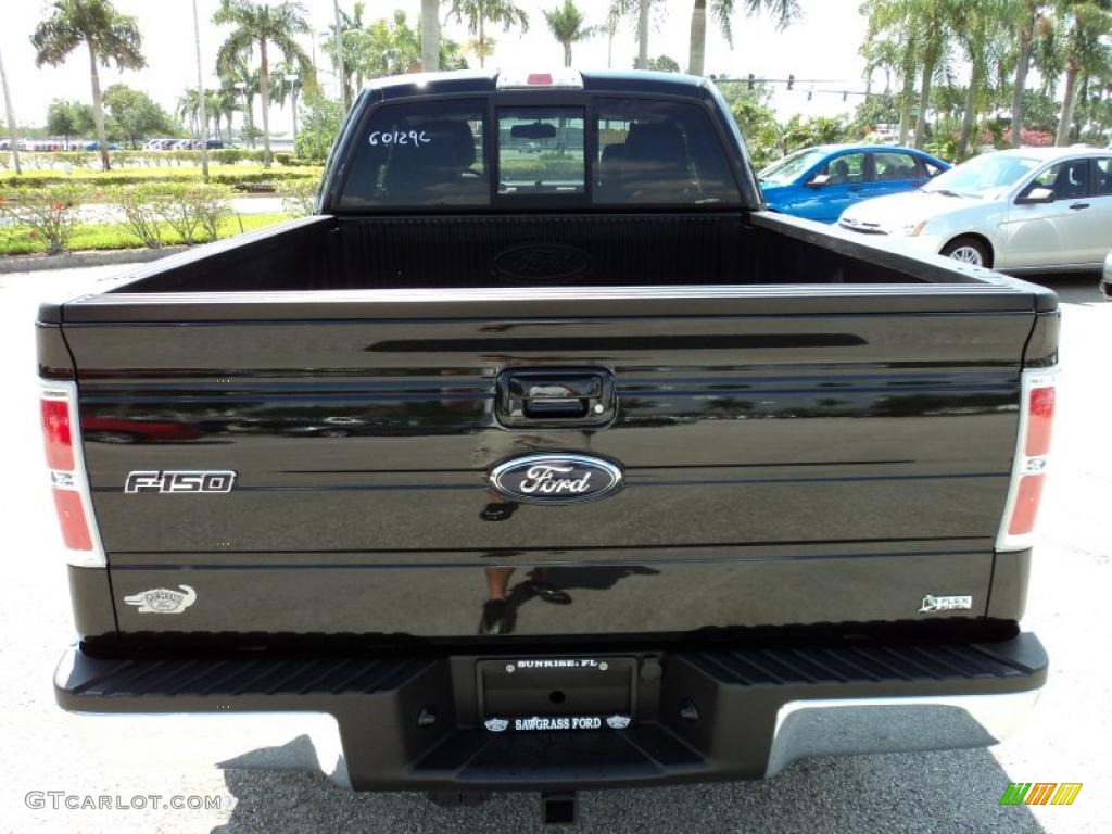 2010 F150 Lariat SuperCab - Tuxedo Black / Black photo #7