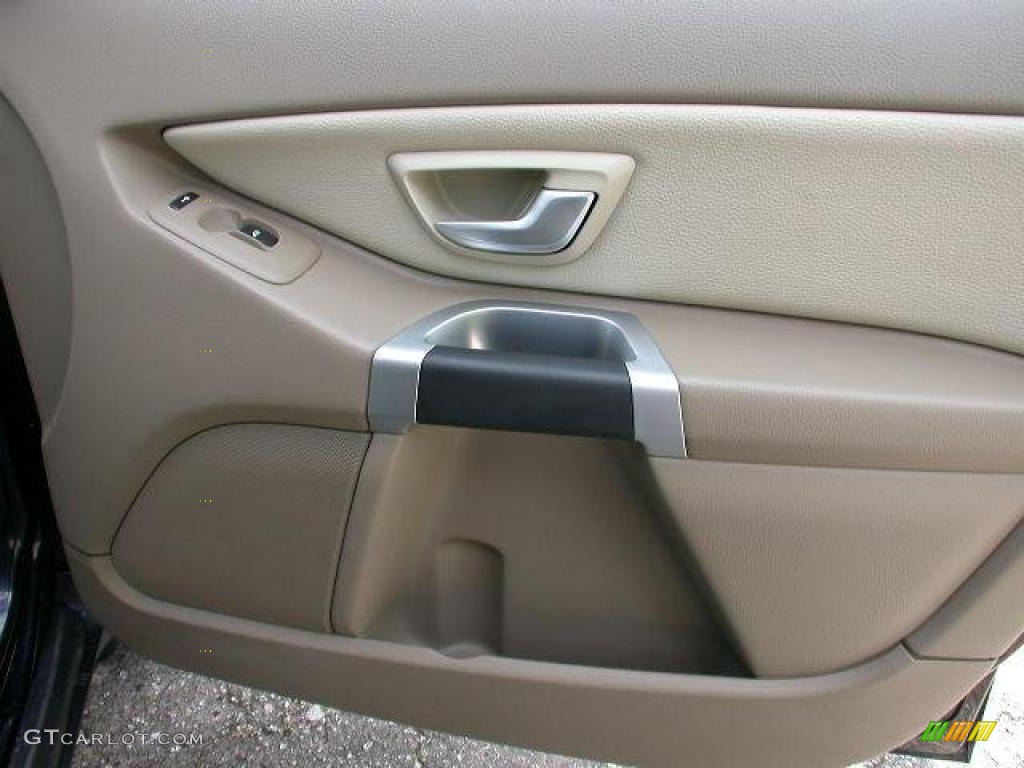 2010 Volvo XC90 3.2 AWD Soft Beige Door Panel Photo #47939031