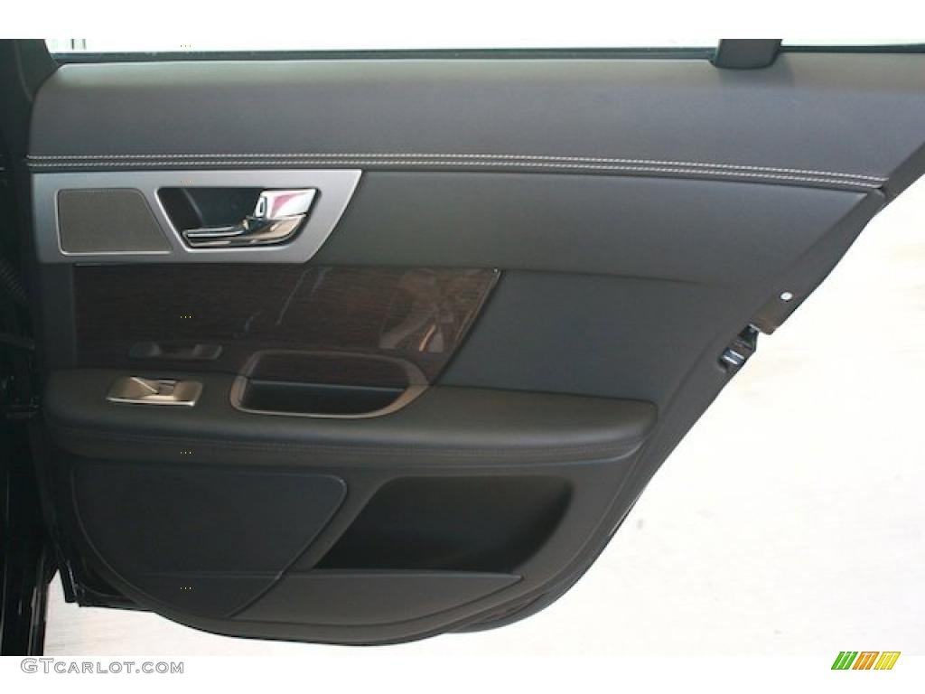 2010 Jaguar XF XF Supercharged Sedan Warm Charcoal Door Panel Photo #47939136