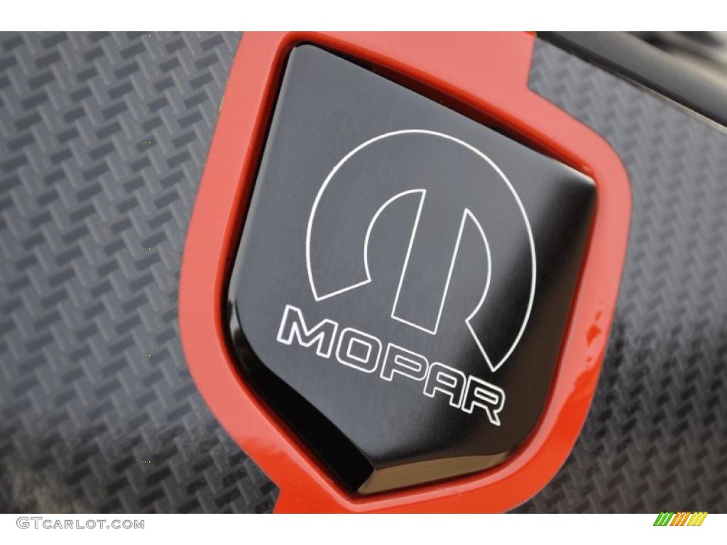 2009 Dodge Challenger SRT8 Marks and Logos Photo #47939580