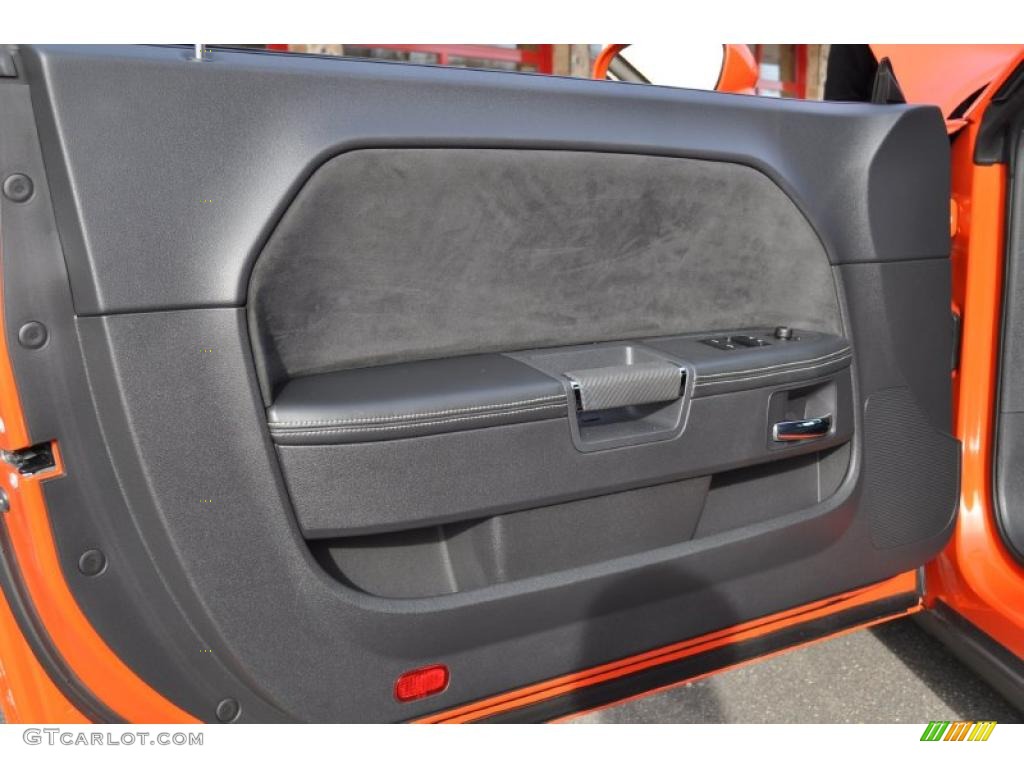 2009 Dodge Challenger SRT8 Dark Slate Gray Door Panel Photo #47939586
