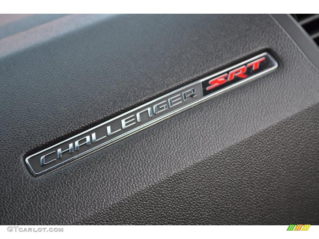 2009 Dodge Challenger SRT8 Marks and Logos Photo #47939685