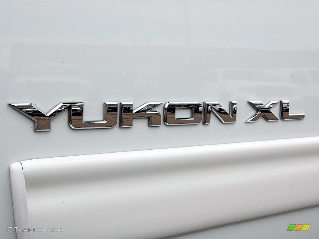2011 GMC Yukon XL SLT 4x4 Marks and Logos Photo #47940156