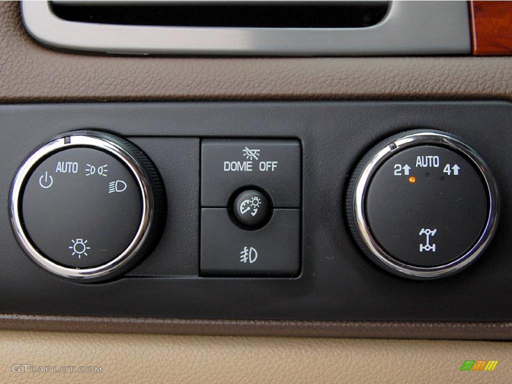 2011 GMC Yukon XL SLT 4x4 Controls Photo #47940228