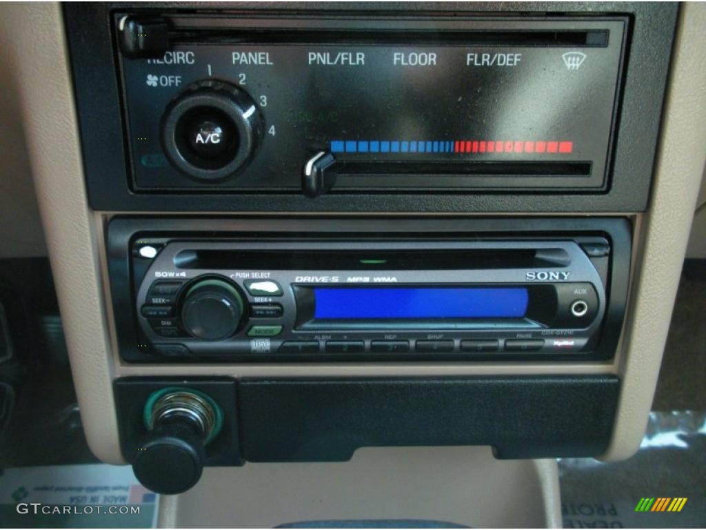 1994 Ford Escort LX Wagon Controls Photos