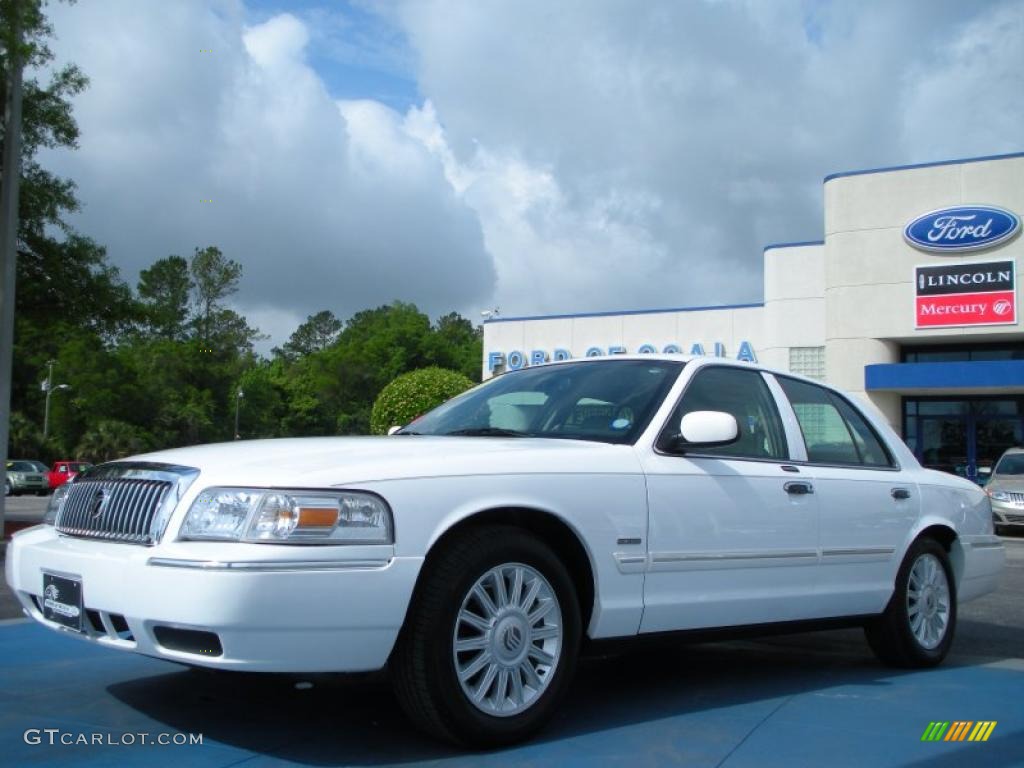 2010 Grand Marquis LS Ultimate Edition - Vibrant White / Medium Light Stone photo #1