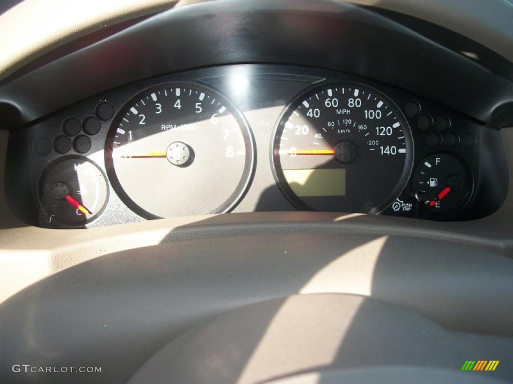 2011 Equator Premium Extended Cab - Red River / Desert photo #6