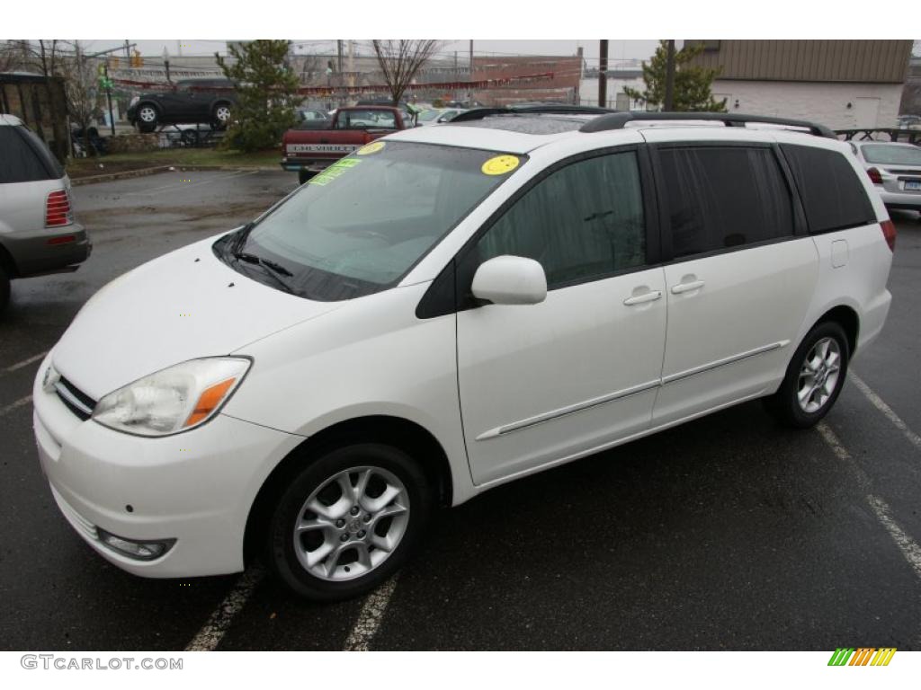 2005 Sienna XLE Limited AWD - Natural White / Taupe photo #1