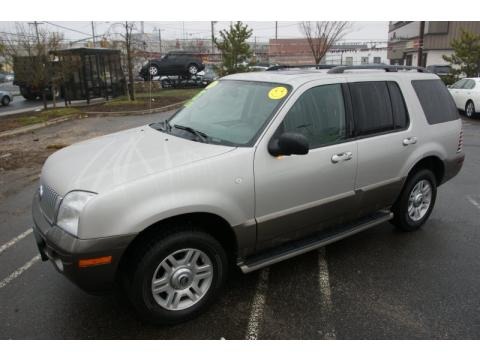 2004 Mercury Mountaineer V8 AWD Data, Info and Specs