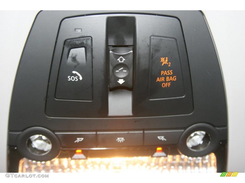 2011 BMW 5 Series 535i Gran Turismo Controls Photo #47943591