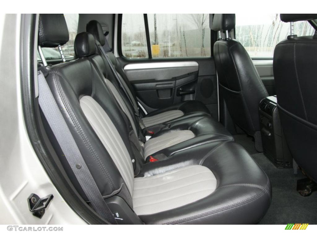 2004 Mercury Mountaineer V8 AWD Interior Color Photos