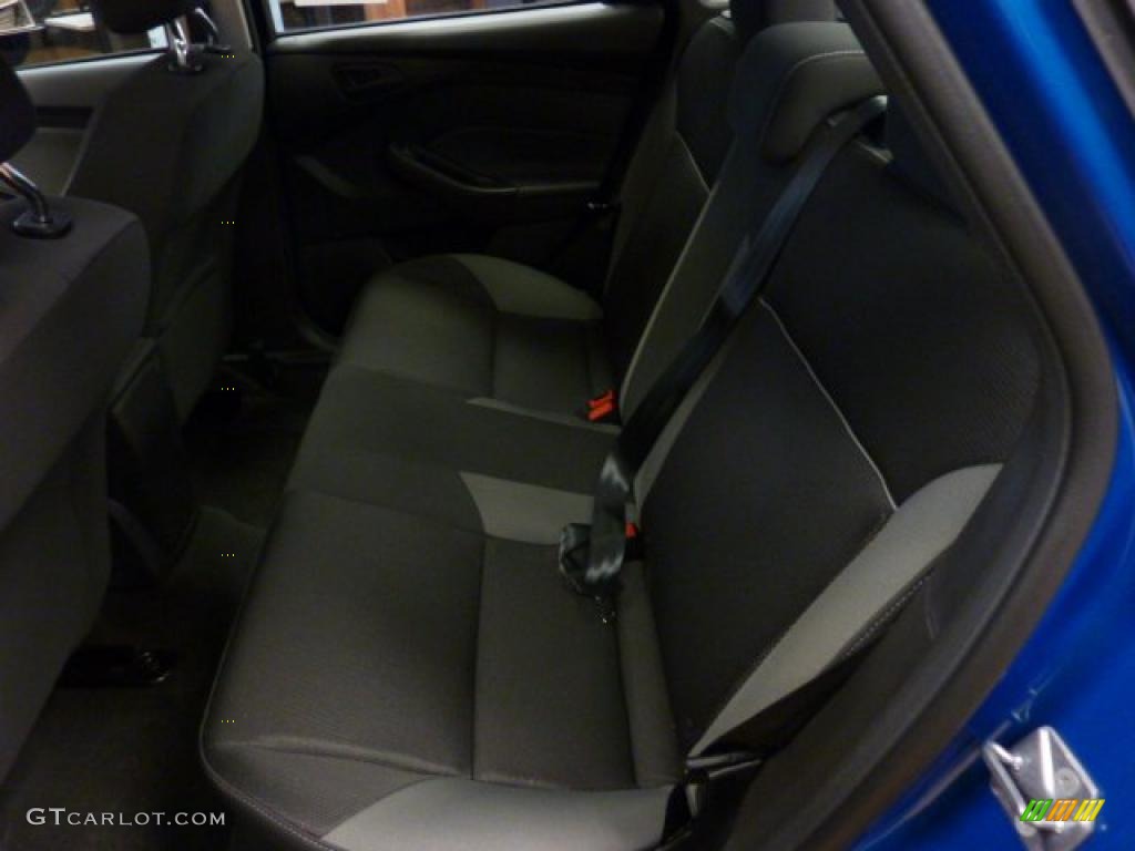 2012 Focus SE Sedan - Blue Candy Metallic / Charcoal Black photo #9