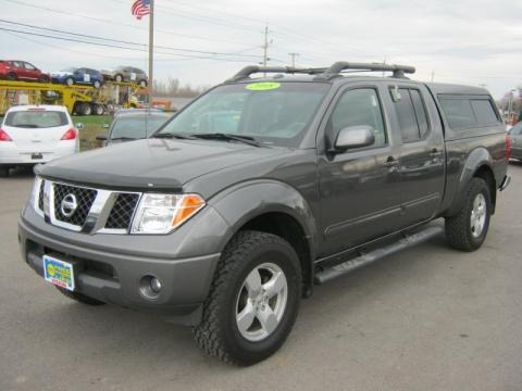 2008 Nissan Frontier LE Crew Cab 4x4 Data, Info and Specs