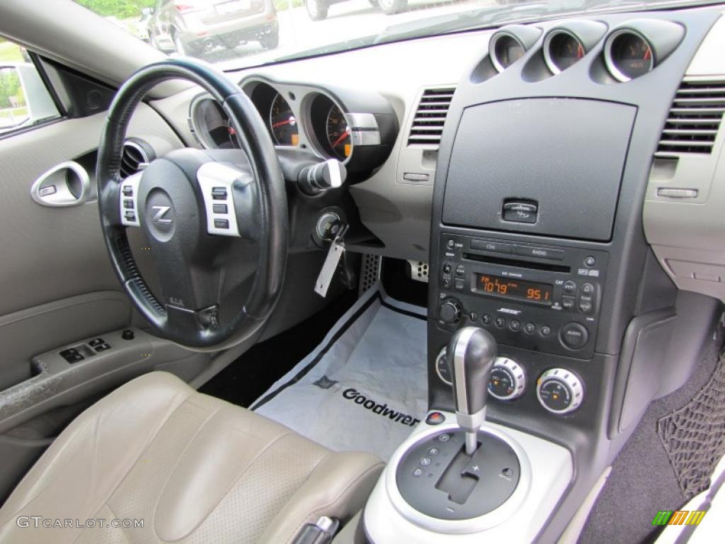 2006 Nissan 350Z Touring Roadster Frost Leather Dashboard Photo #47949996