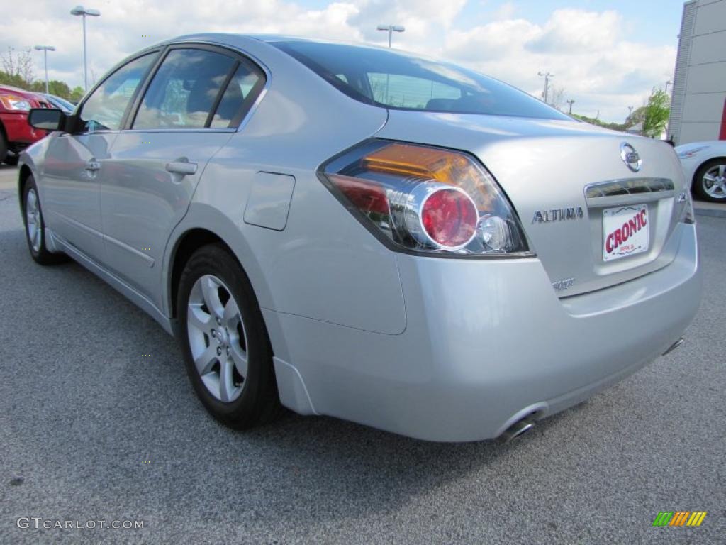 2008 Altima 2.5 SL - Radiant Silver Metallic / Charcoal photo #3