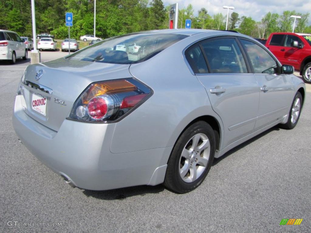 2008 Altima 2.5 SL - Radiant Silver Metallic / Charcoal photo #5