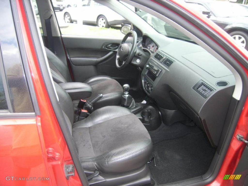 Charcoal/Charcoal Interior 2006 Ford Focus ZX4 ST Sedan Photo #47954457