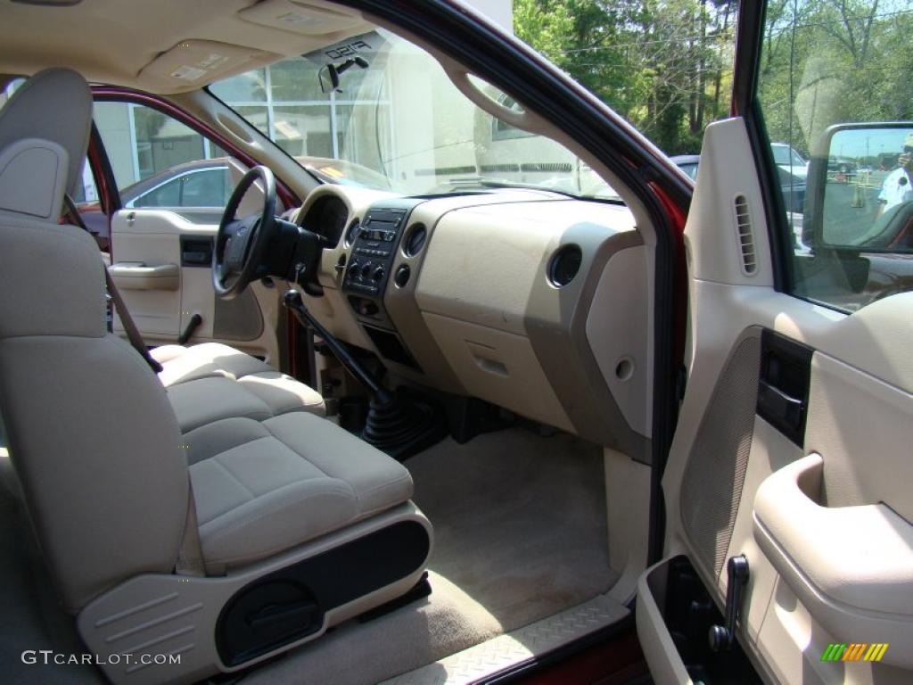 2006 F150 XL Regular Cab - Dark Toreador Red Metallic / Tan photo #12