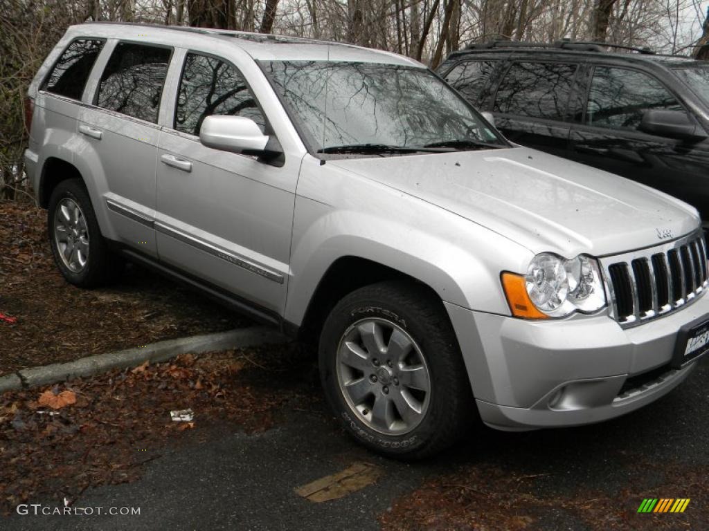 2008 Grand Cherokee Limited 4x4 - Bright Silver Metallic / Dark Slate Gray/Light Graystone photo #2