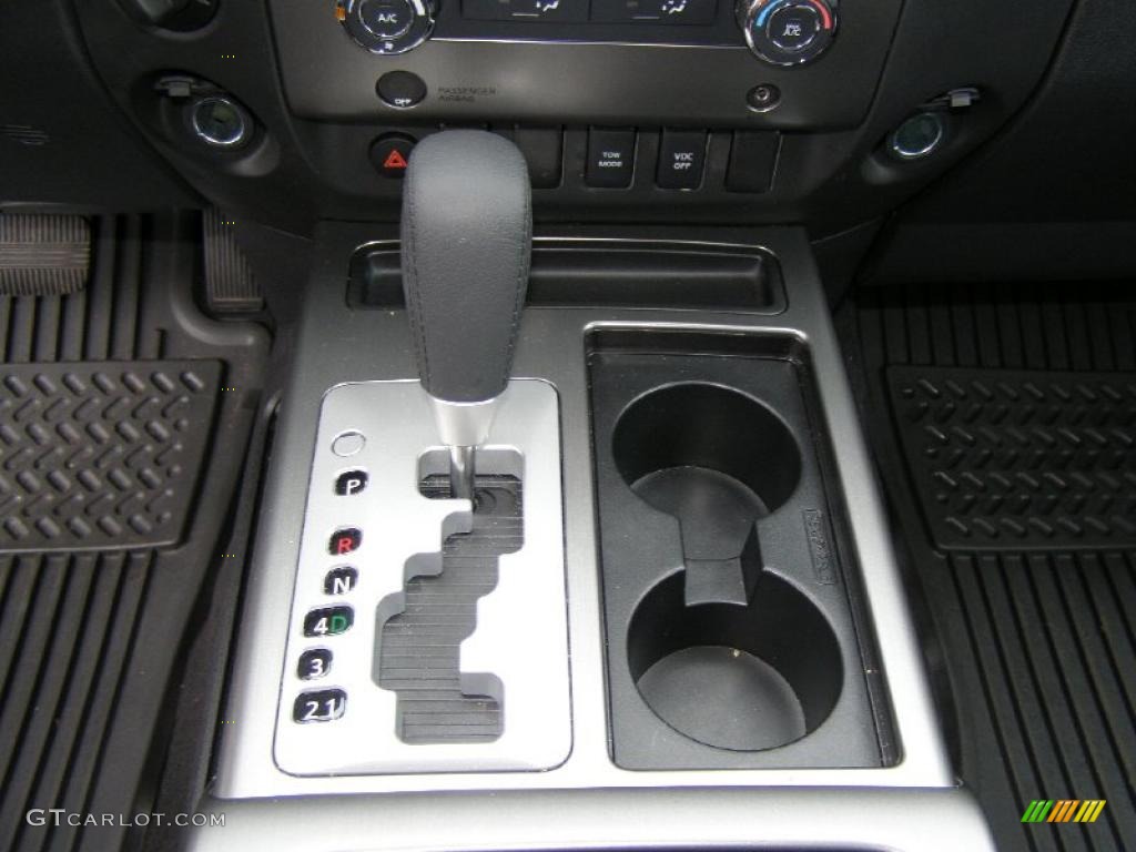 2011 Nissan Titan SV King Cab 4x4 5 Speed Automatic Transmission Photo #47959083