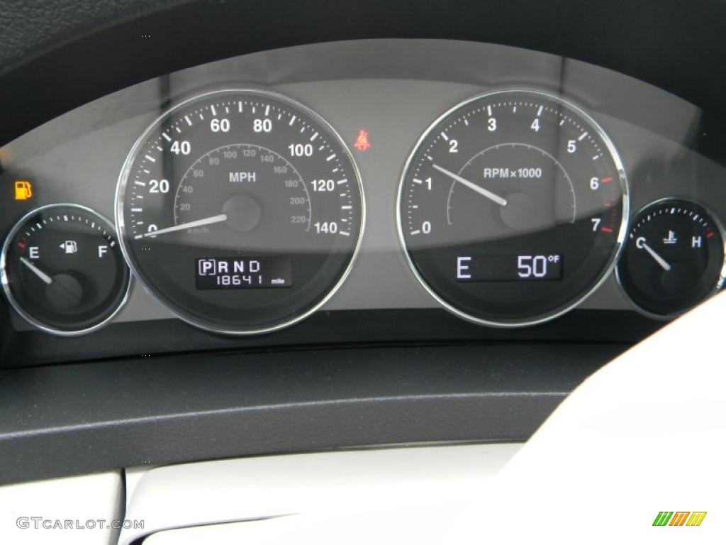 2008 Grand Cherokee Limited 4x4 - Bright Silver Metallic / Dark Slate Gray/Light Graystone photo #15