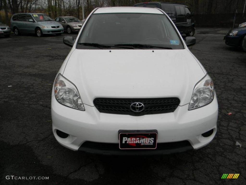 2006 Matrix  - Super White / Stone Gray photo #2