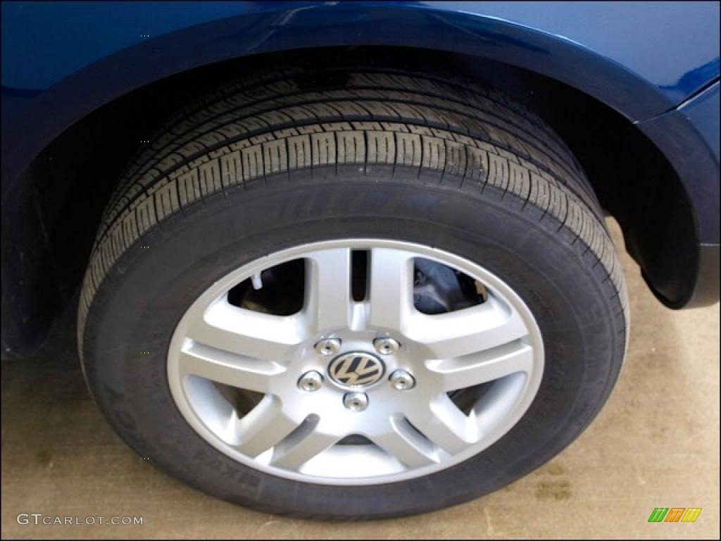 2004 Volkswagen Touareg V8 Wheel Photo #47962770