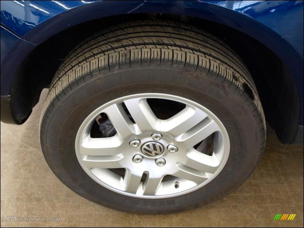 2004 Volkswagen Touareg V8 Wheel Photo #47962776