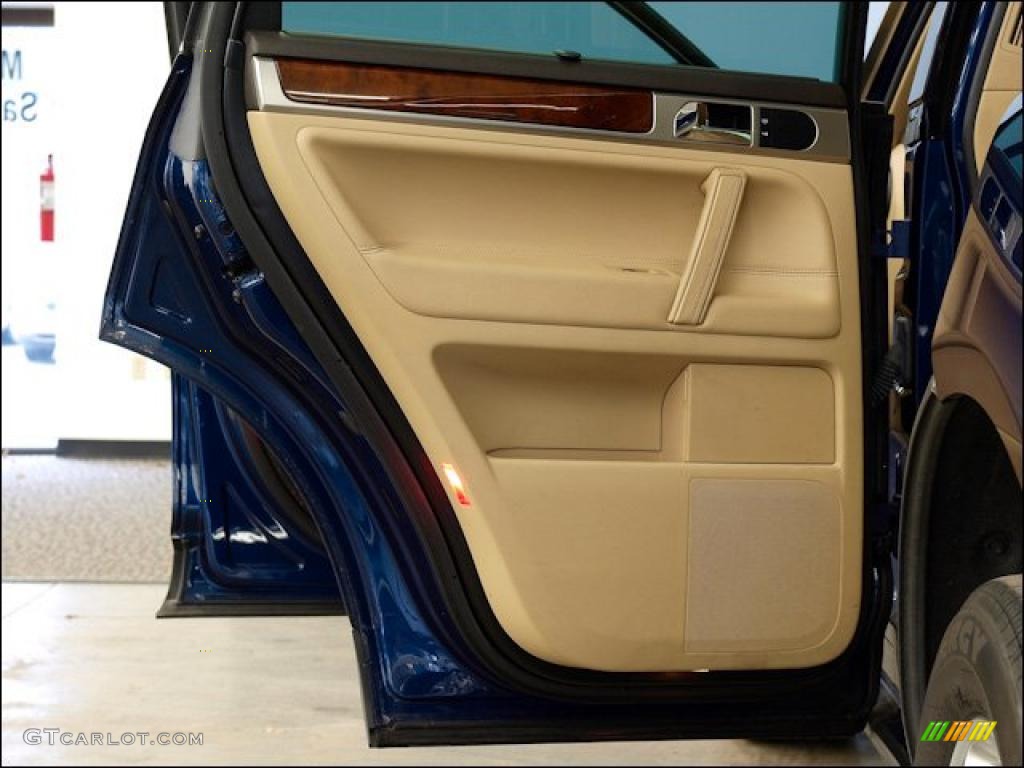 2004 Volkswagen Touareg V8 Pure Beige Door Panel Photo #47962836