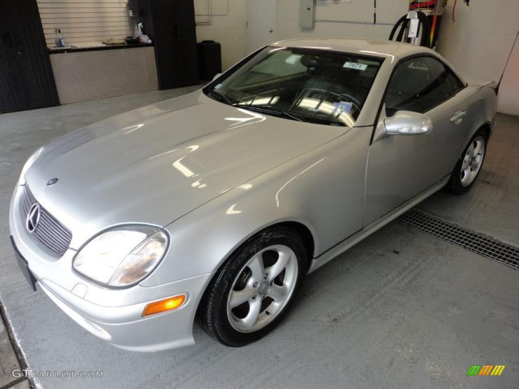 2004 SLK 320 Roadster - Brilliant Silver Metallic / Charcoal photo #1