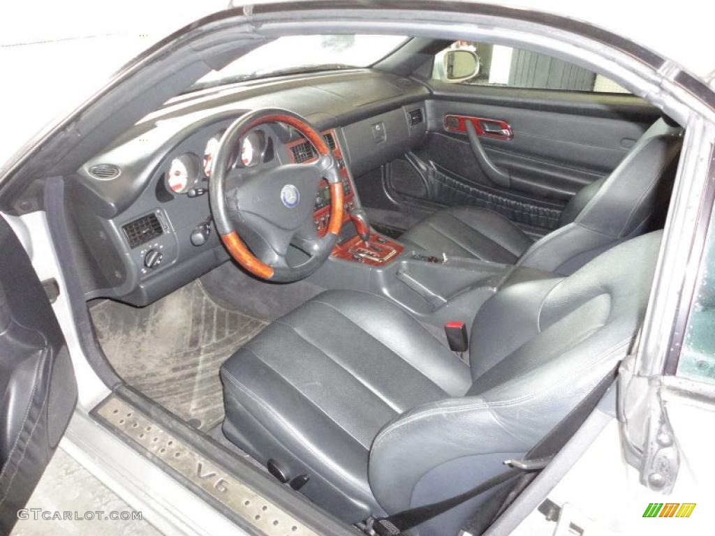 Charcoal Interior 2004 Mercedes-Benz SLK 320 Roadster Photo #47963271