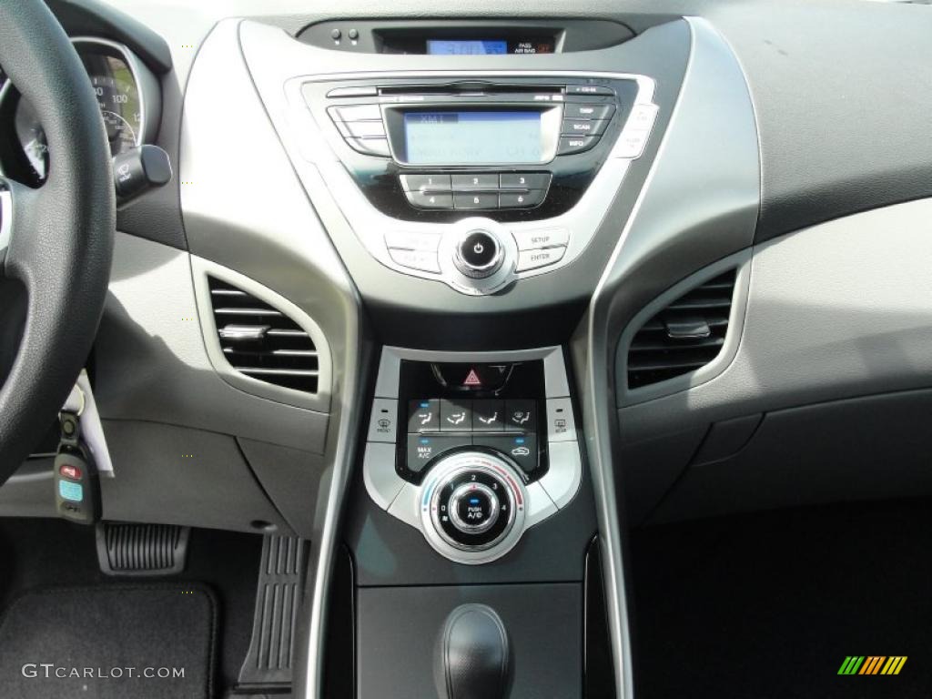 2011 Hyundai Elantra GLS Controls Photo #47967347