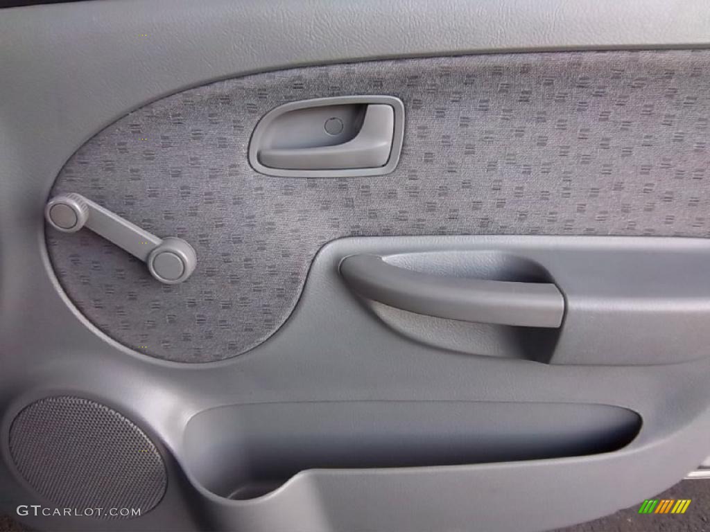 2004 Kia Rio Sedan Gray Door Panel Photo #47968025