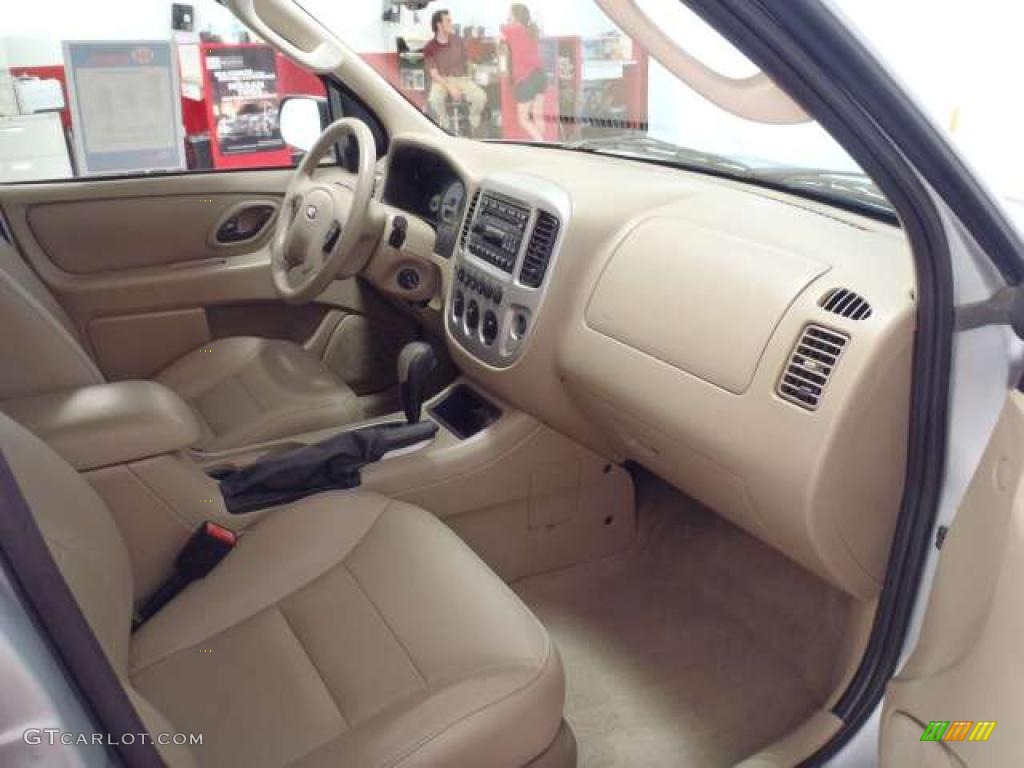 Medium/Dark Pebble Interior 2007 Ford Escape Limited Photo #47969663