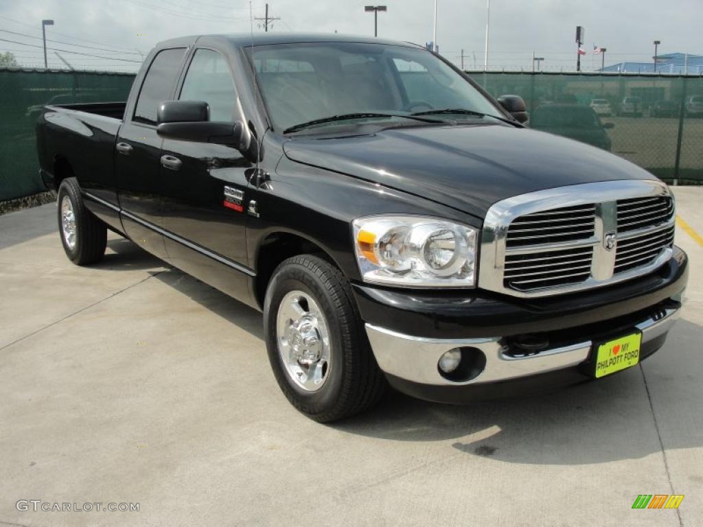 Brilliant Black Crystal Pearl Dodge Ram 2500