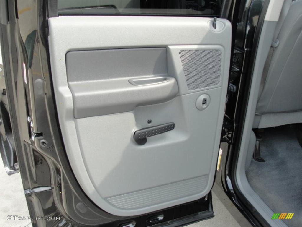 2008 Ram 2500 SLT Quad Cab - Brilliant Black Crystal Pearl / Medium Slate Gray photo #32