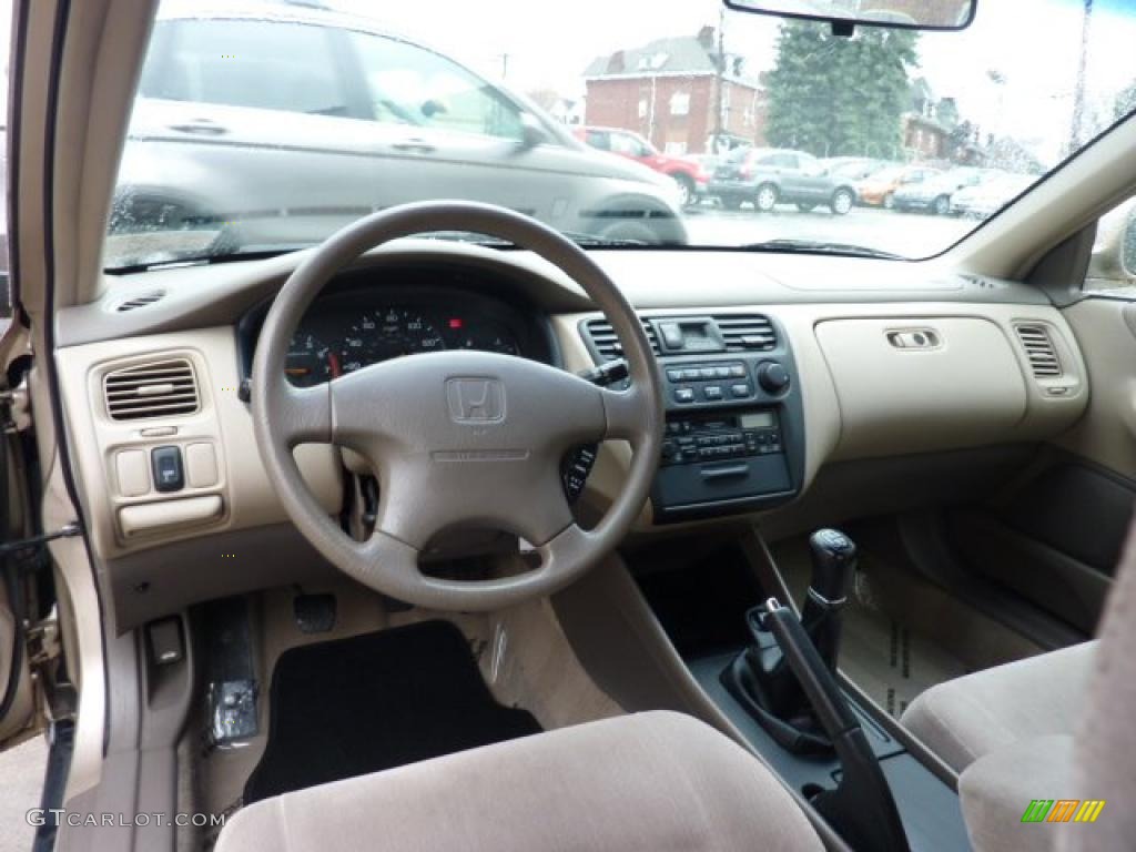 2000 Accord LX Sedan - Naples Gold Metallic / Ivory photo #13